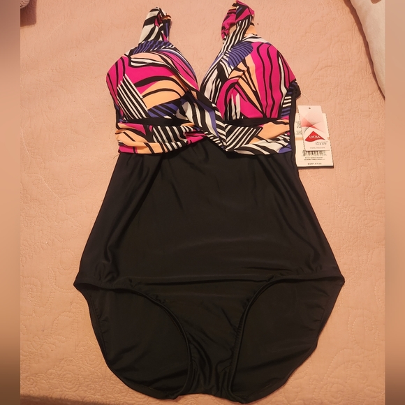 Nwt Maxine of Hollywood 1pc Bathing Suit size 12 - Picture 1 of 7
